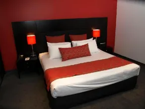 Leichhardt Hotel - Image 4