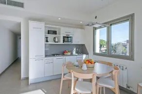 Castellmar Apartments - Image 4