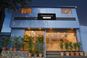 Townhouse LBS Road BKC Formerly Royal Palace - Image 5