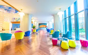 Shanghai Haichang Ocean Park Theme Resort Hotel - Image 3