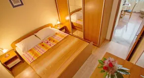 Apartamento con barbacoa y jardín | Vistas al jardín - Image 2