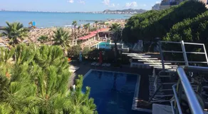 Fiona's Sea View Apartment - Image 5