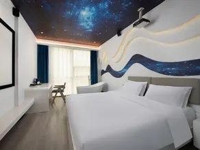 Greencarey Art Hotel (Taizhou new sunshine store) - Image 2
