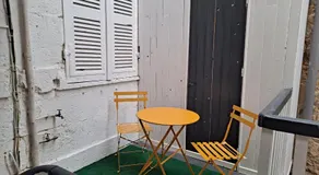 studio cosy meublé, terrasse et patio pour vélo - Image 3