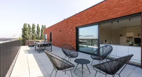 Spacious apartment with beautiful terrace in Ghent - Image 4