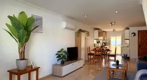 Cozy Townhouse - Image 3