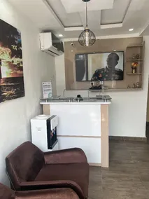Thapunchline  Hotel - Image 5