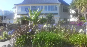 Cave Rock Guest House - Image 4