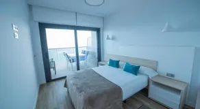 SUNSET CLIFFS modern apartment - Image 2