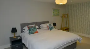 10A Ruston Chambers Free parking, Luxury 2 bedroom city center apartment - Image 2