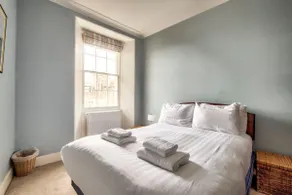 GuestReady - Charming Home in Old Town - Image 4