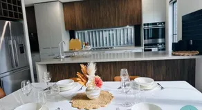 Aircabin - Denham Court - Modern - 4 Beds House - Image 4