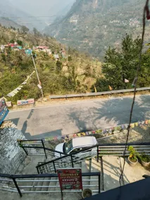 Hilansh hotel and restaurant - Image 2