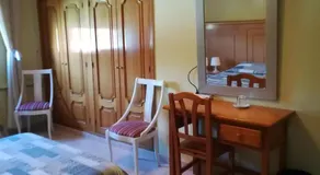 Hostal Brunete - Image 2