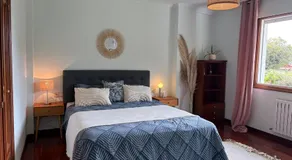 The Eira - Spacious home with lush garden - Image 2