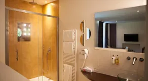 Hotel La Beauze - Image 2