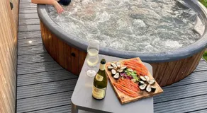 Eco houses with a hot tub and sauna - Image 2