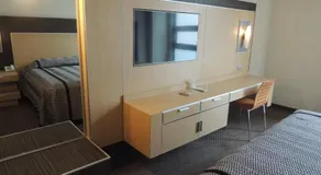 Lisboa Hotel - Image 2