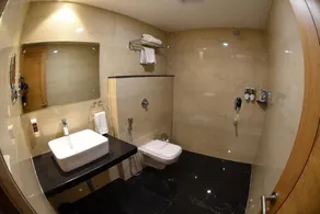 Hotel Grand Rajputana - Image 5