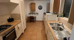Spacious Home w/ Parking & Garden - Image 4