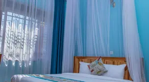 Mary Keeri Suites - Image 4