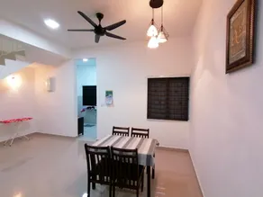 Deen's Homestay Pagoh (Muslim Only) - Image 3