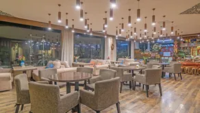 Yading Zhaxi Kongshu Tibetan Culture Theme Hotel - Image 2