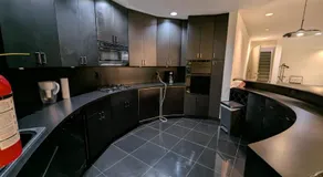 Luxurious large private space with Sauna, Gym and Office - Image 4