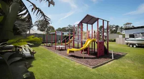 Georges Bay Apartments - Image 3