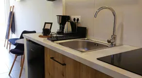 nisaki rooms & apartments - Image 5