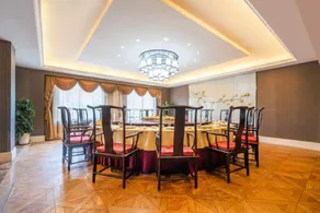 Oriental Ocean Hotel - Image 2