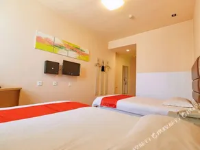 Ease Hotel - Yantai Railway Station Joy City - Image 3