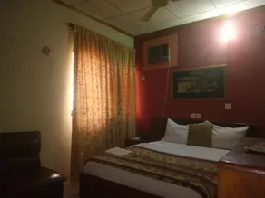 Progandy Guest House (Annex) - Image 5