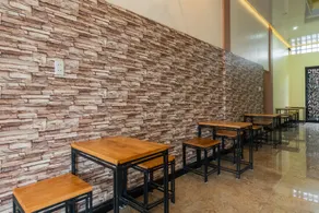 RedDoorz Plus near Ramayana Pematangsiantar - Image 5