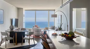 Lux Apts with Lake Views and Top Amenities - Image 3