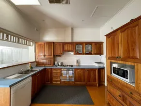 Group house with views of the salt pool and spa - Image 5