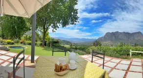 Camberley Wines - Luxury Accommodation - Image 5