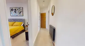 Stylish 2 Bed Apt, 2 Minute Walk From The Beach. - Image 2