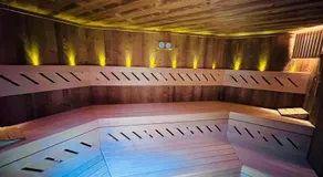 Hétkúti Wellness Hotel - Image 4