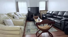 Spacious Luxe Rooms - Prime location in Earlwood & close to shops - Image 2