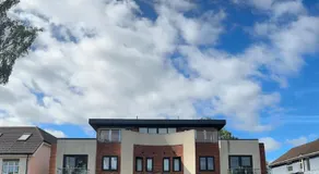 Modern Oxford 1 Bedroom Apart free CarPark Gated Development Newly Refurbished - Image 3