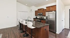Spacious Family Getaway in Des Moines - Image 3