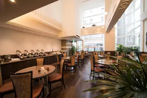 Hotel Claiton Esaka - Image 3