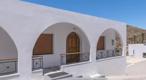 Areti's Milos Guesthouses - Image 4