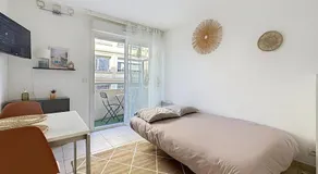 Studio moderne à côté de la gare et proche de la plage - Image 2