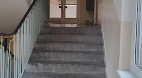 Großräumig und zentral inklusive Parkplatz - Image 4