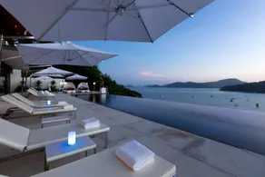 Cliff Top Residence - Image 4