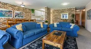 Bay Parklands 28 pool tennis court and stunning views - Image 4