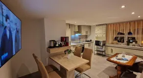 Double room, bath, toilet - Image 2