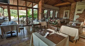 Castello Rosso Hotel - Image 2